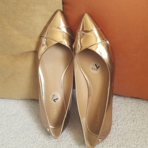 Calvin Klein 'Gailia' Leather Pointy Toe copper Flat - Picture 1 of 10